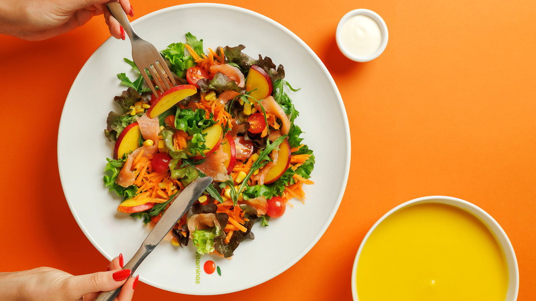 Salada de Salmão e Nectarina!